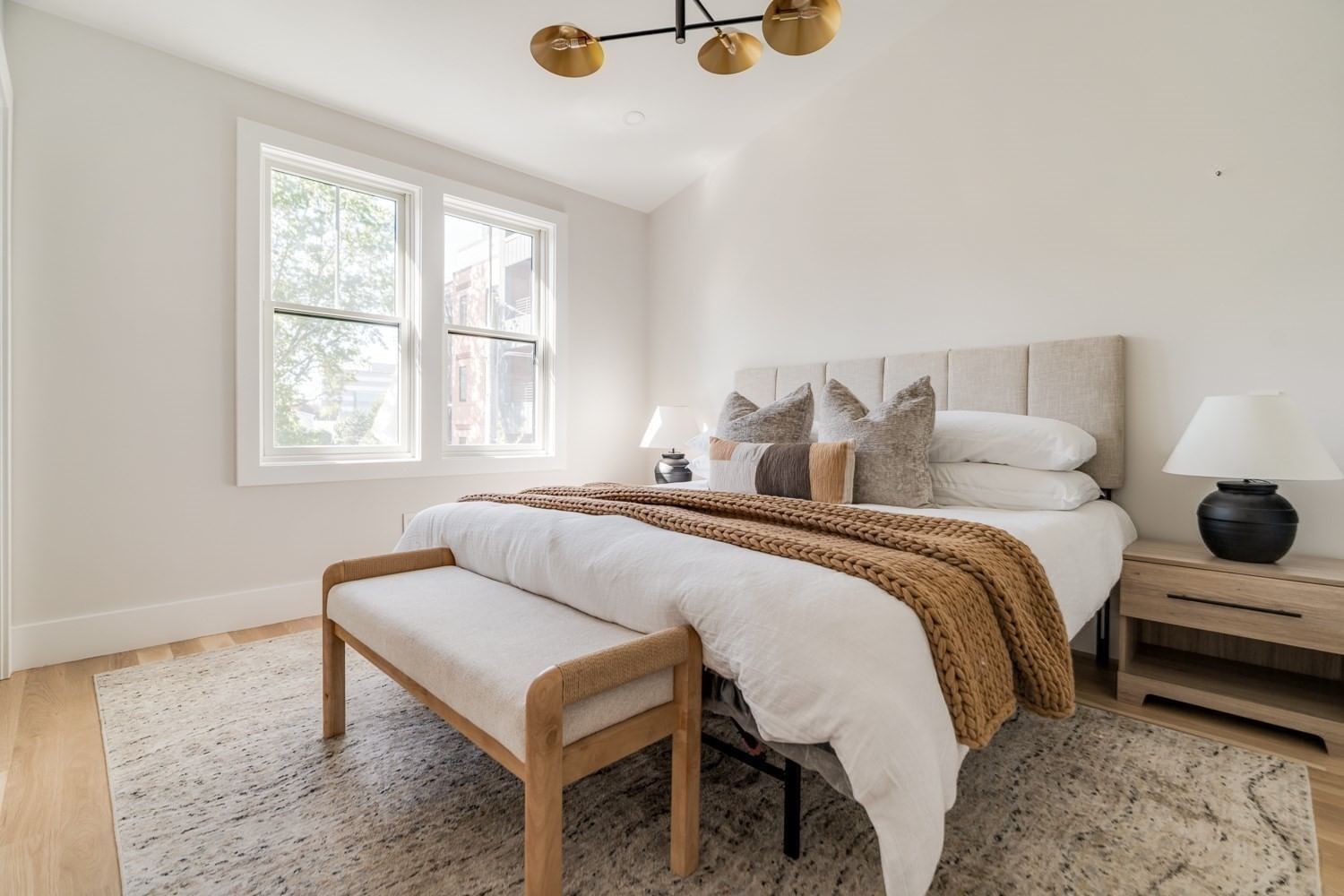 11 Lothrop St #11 Boston — Photo 22 of 39