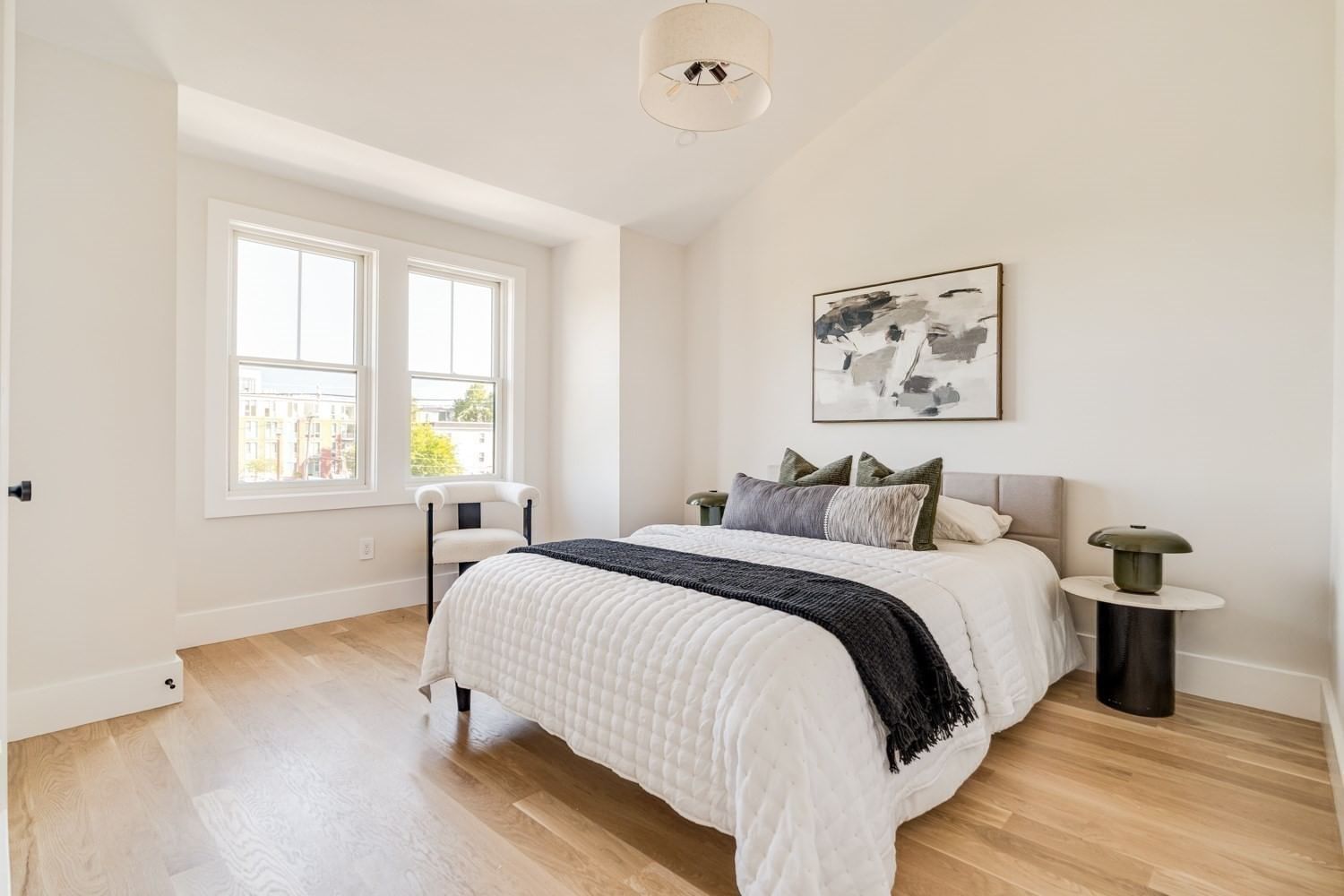 11 Lothrop St #11 Boston — Photo 29 of 39
