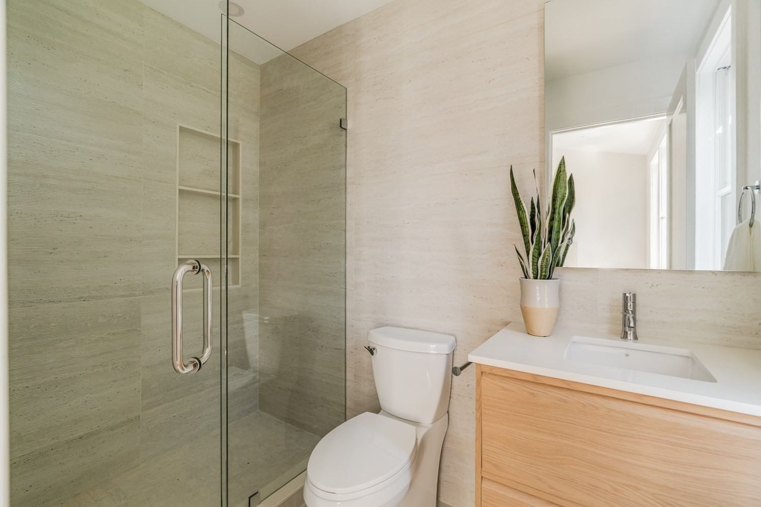 11 Lothrop St #11 Boston — Photo 31 of 39