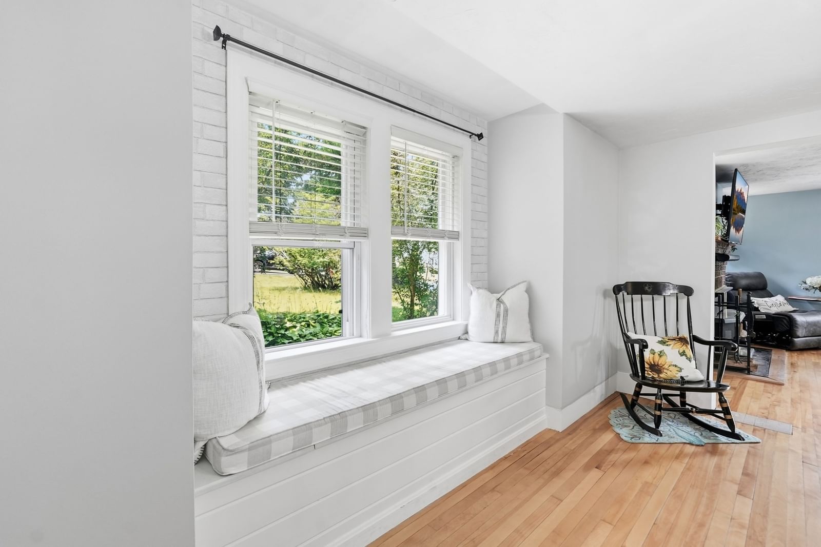 31 Wildrose Ave Worcester — Photo 12 of 42