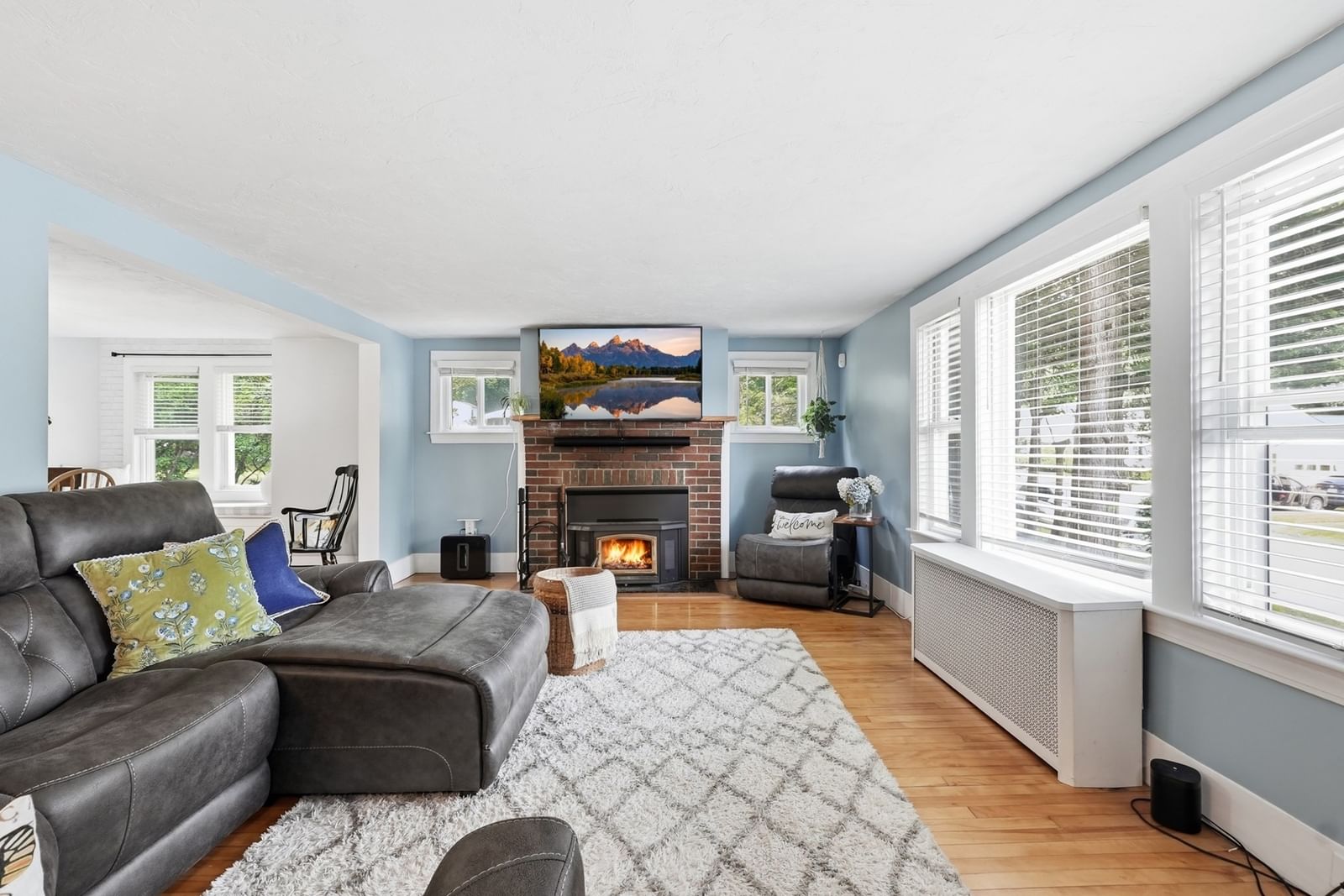 31 Wildrose Ave Worcester — Photo 4 of 42