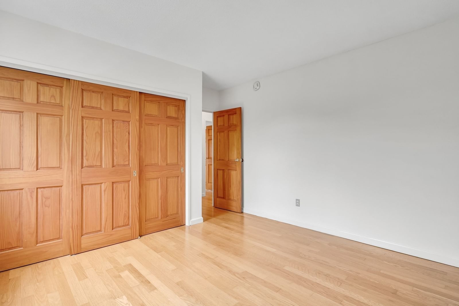 2353 Massachusetts #31 Cambridge — Photo 13 of 28