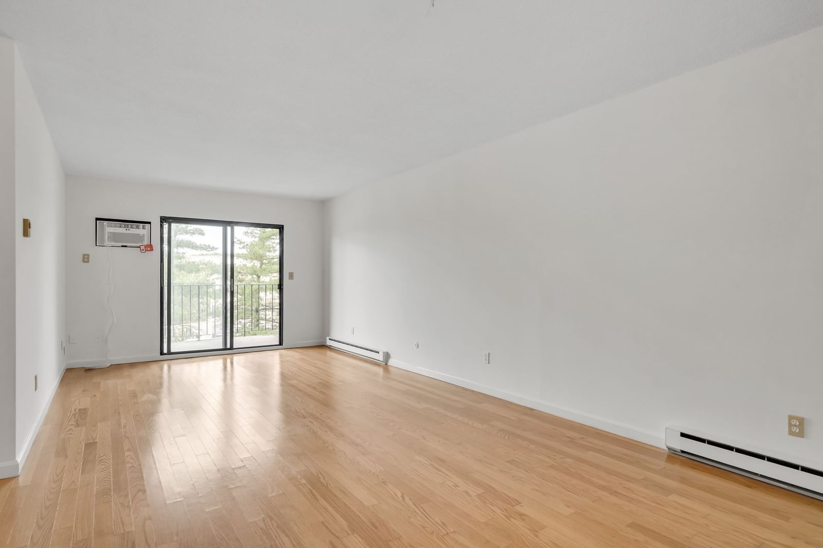 2353 Massachusetts #31 Cambridge — Photo 16 of 28