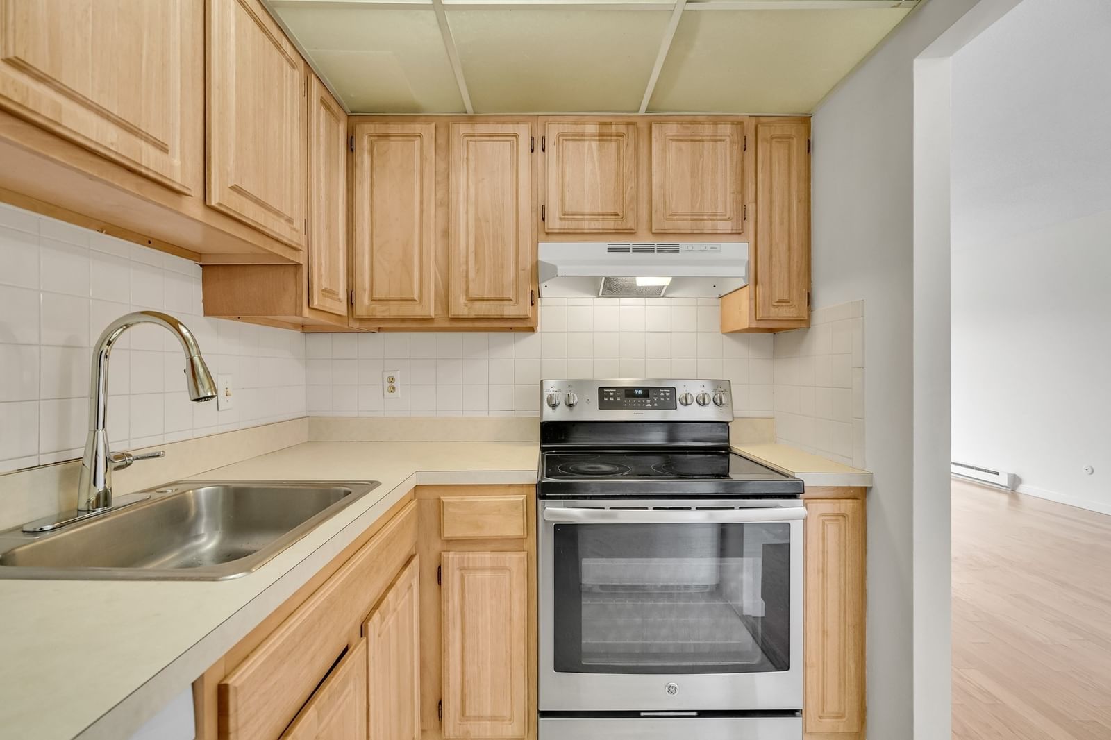 2353 Massachusetts #31 Cambridge — Photo 6 of 28