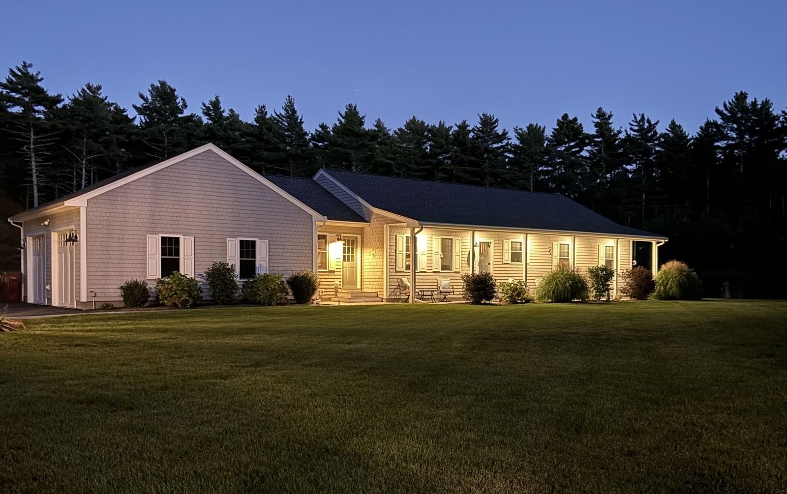 88 Beach Street Middleboro — Photo 3 of 24