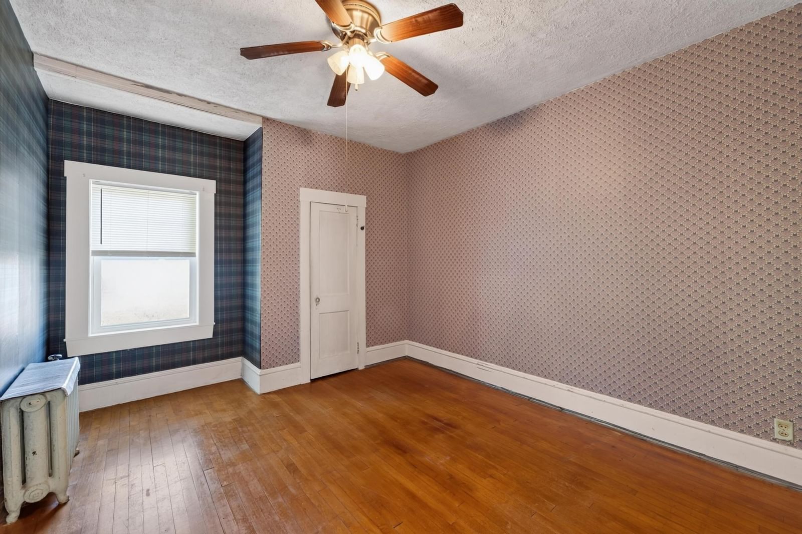 578 Valentine St Fall River — Photo 22 of 32