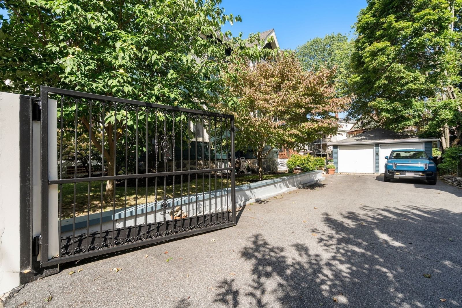 41 Burt Boston — Photo 20 of 21