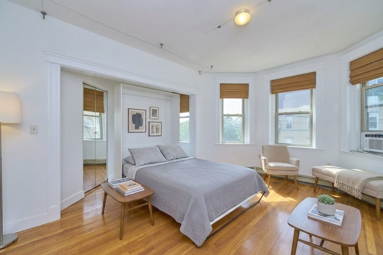 1677 Commonwealth Ave #12 Boston — Photo 2 of 16