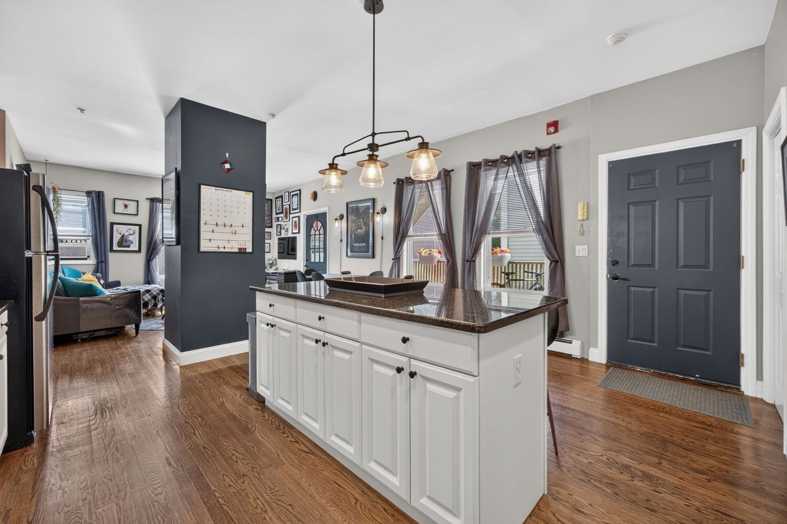 131 Derby St #1R Salem — Photo 7 of 41