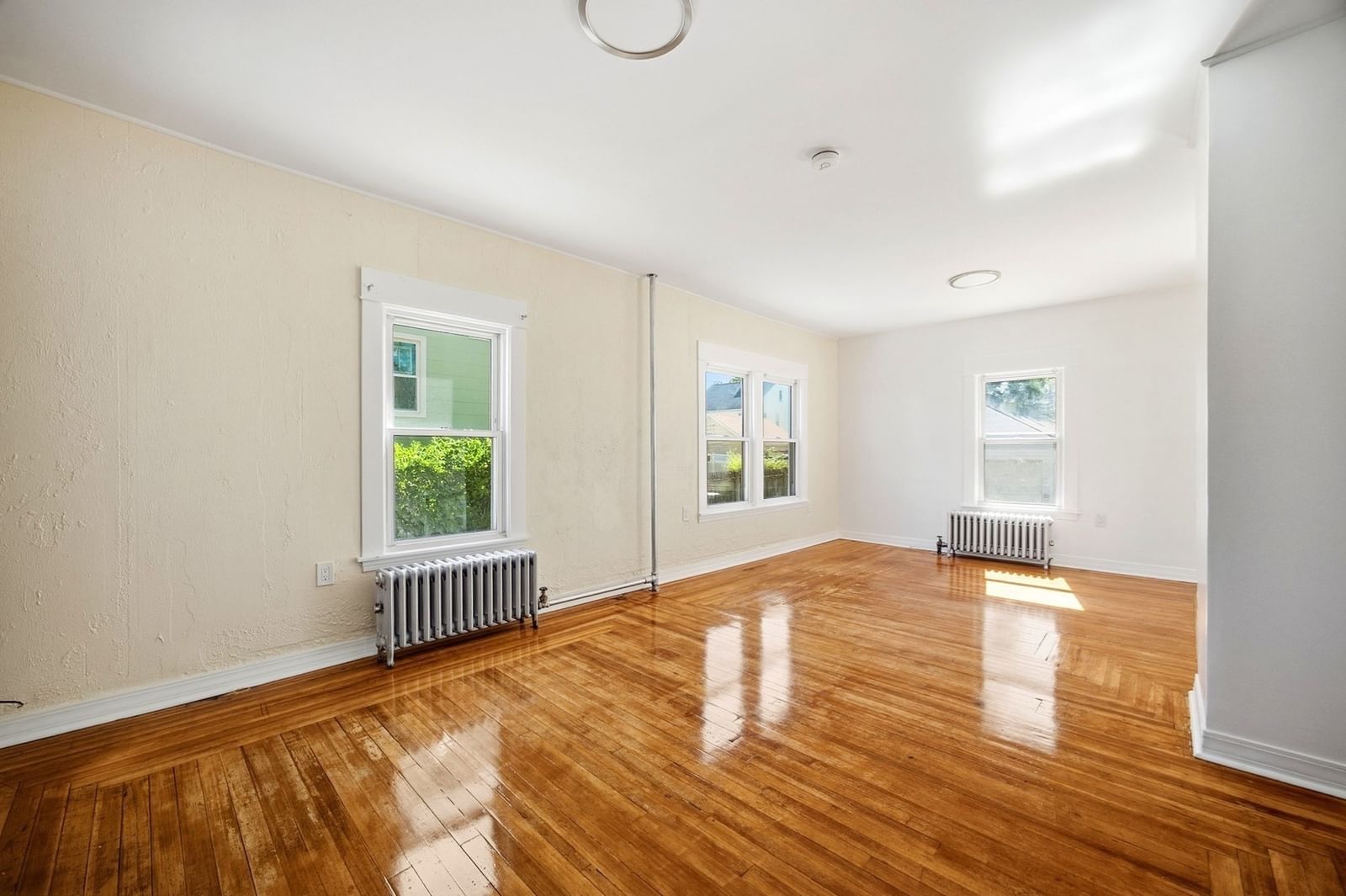 66 Ardmore Street Springfield — Photo 4 of 29