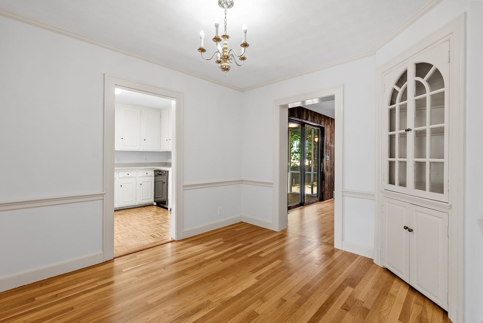 51 Gleason Rd Lexington — Photo 8 of 41