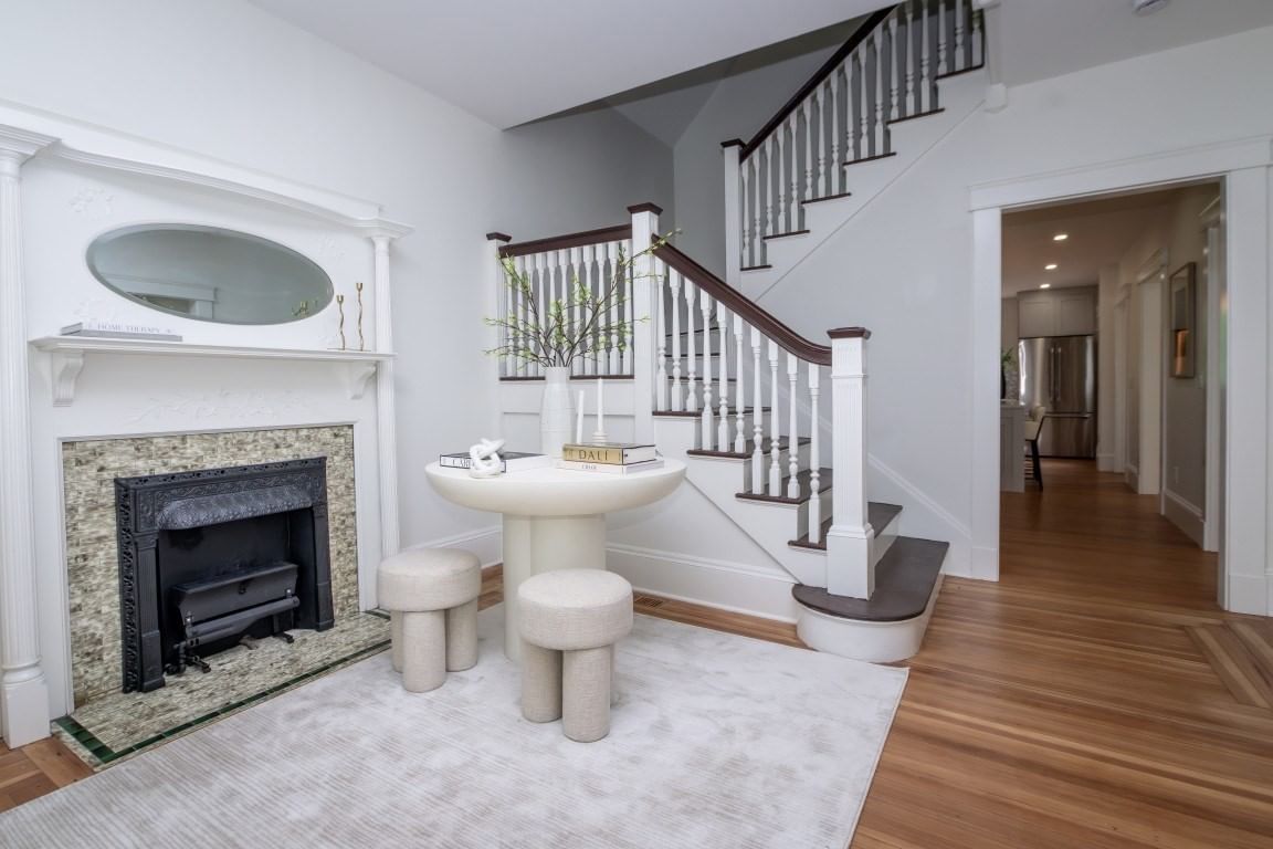 109 Lake View Ave #109 Cambridge — Photo 3 of 40