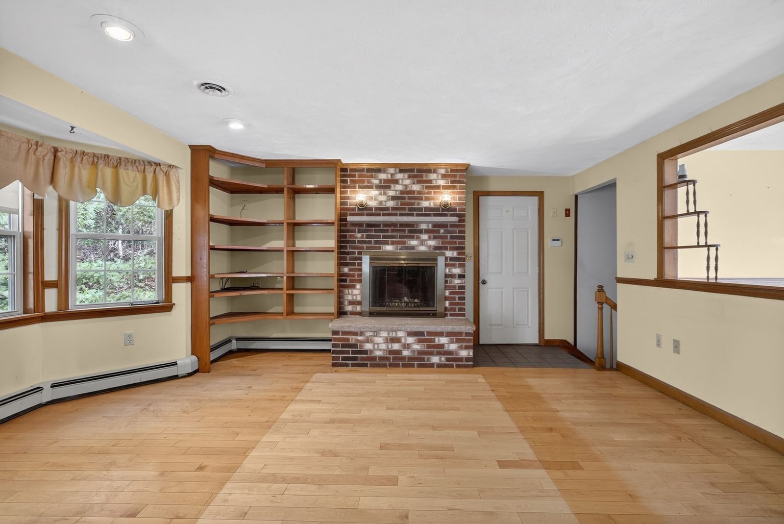 532 Hill St Raynham — Photo 12 of 31