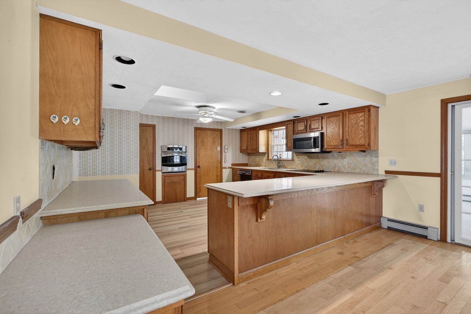 532 Hill St Raynham — Photo 14 of 31