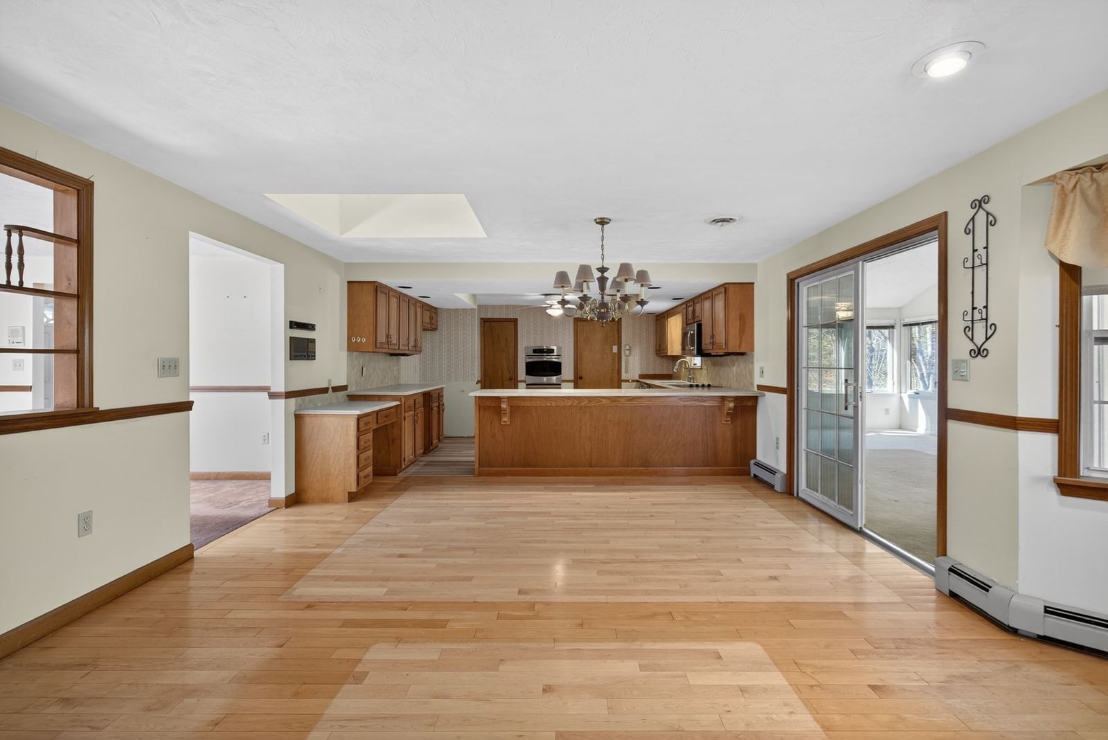 532 Hill St Raynham — Photo 9 of 31