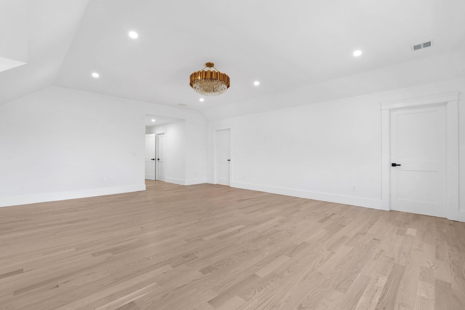 24 Sanders Lane Bolton — Photo 19 of 35