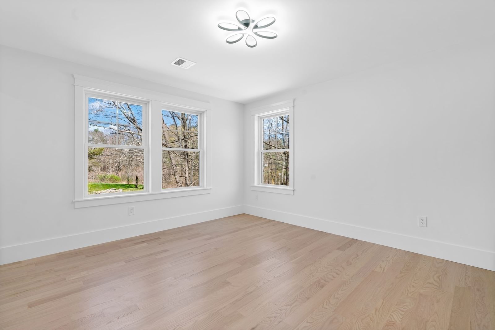 24 Sanders Lane Bolton — Photo 21 of 35