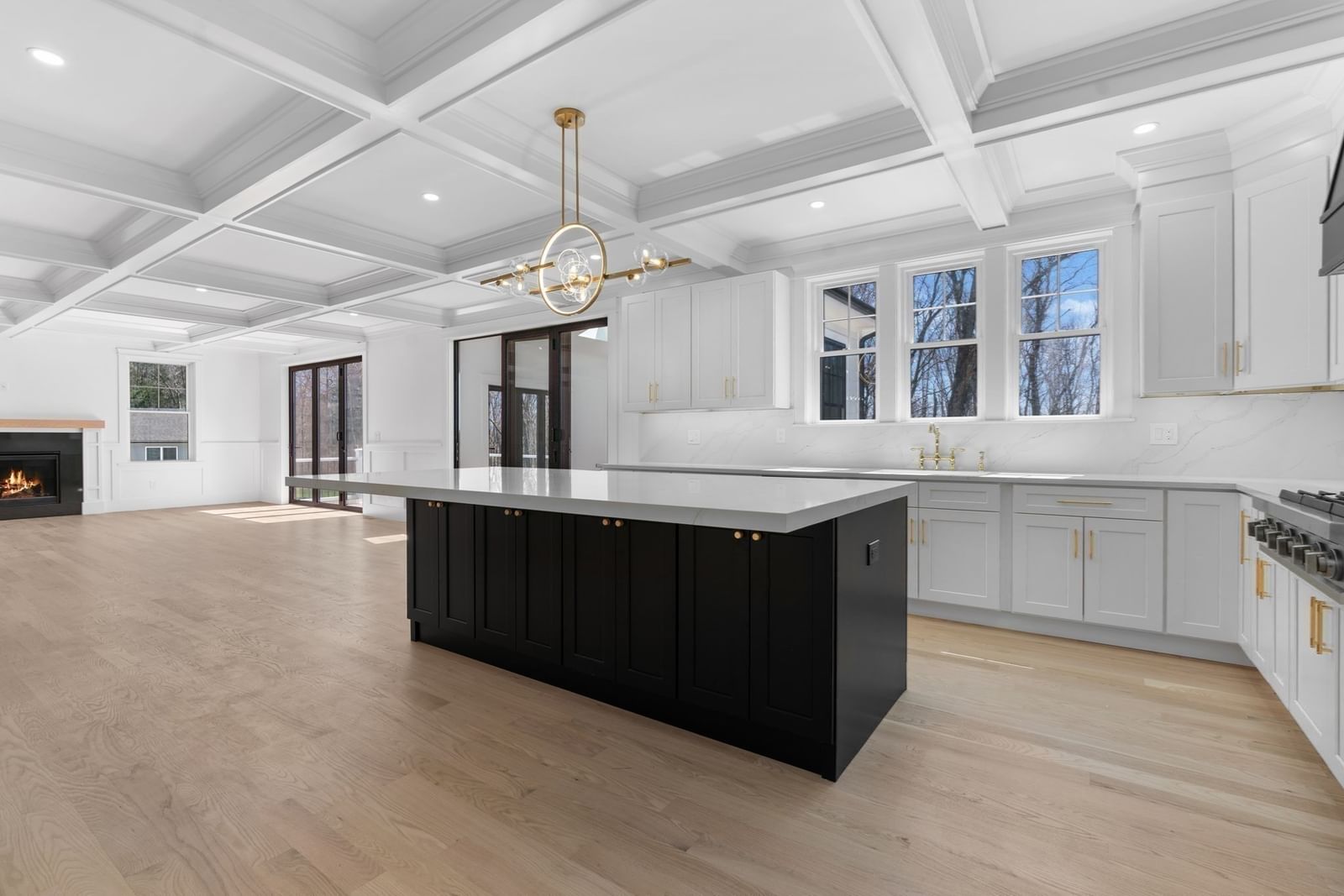24 Sanders Lane Bolton — Photo 3 of 35