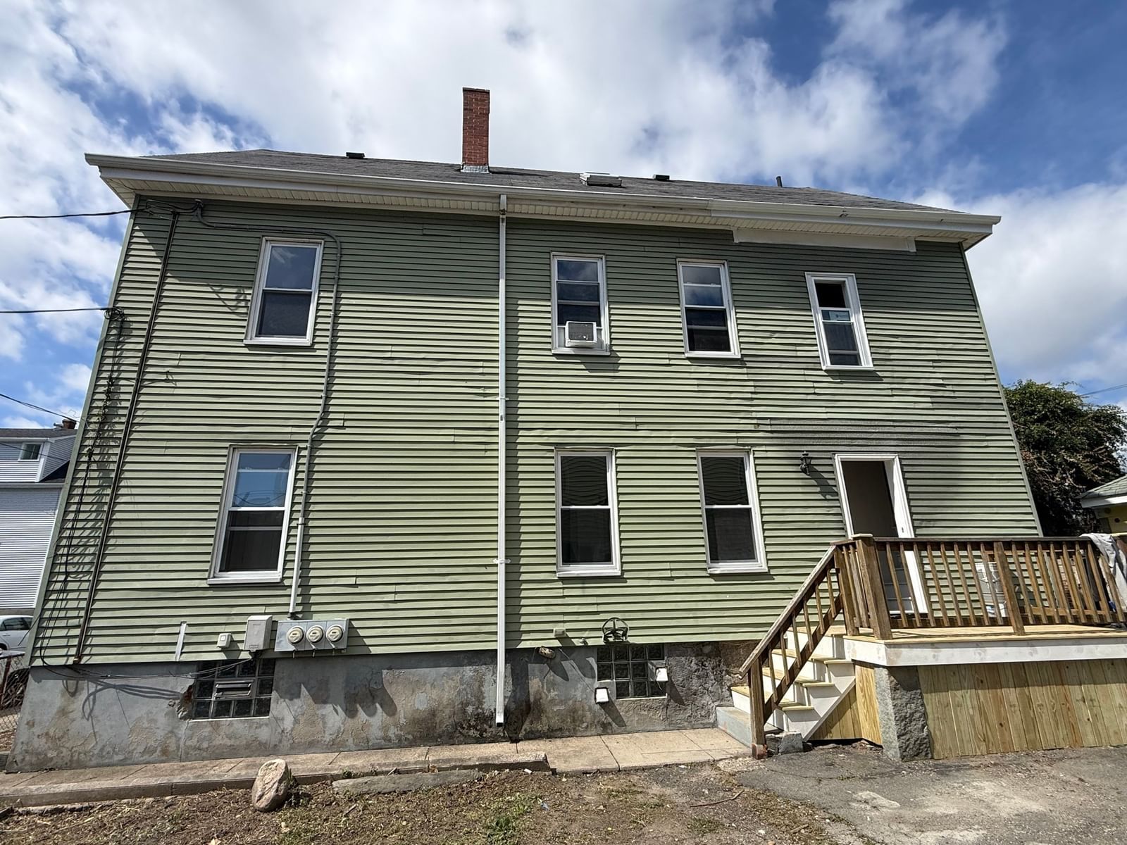 515 Rivet St New Bedford — Photo 6 of 21