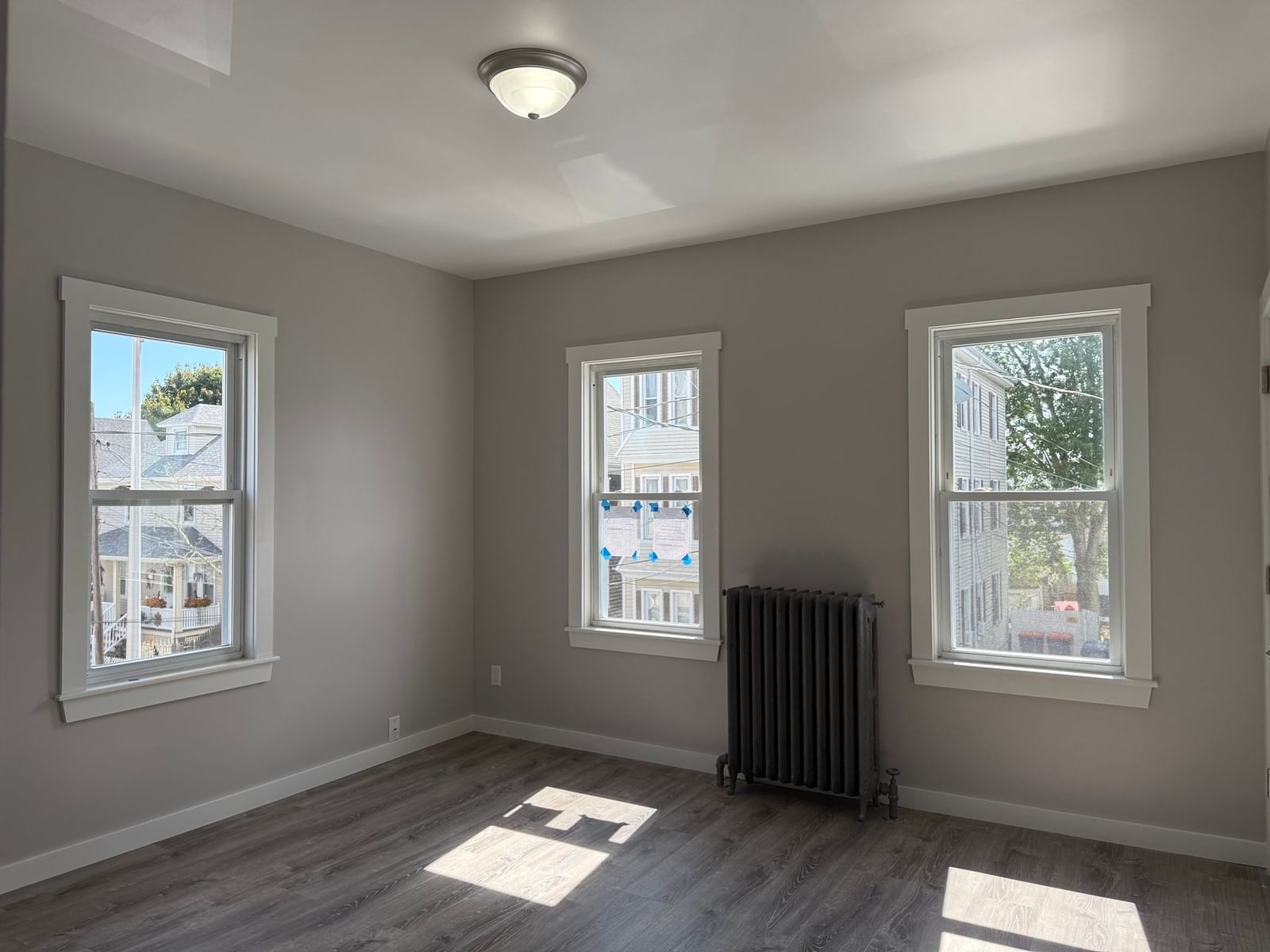 515 Rivet St New Bedford — Photo 8 of 21