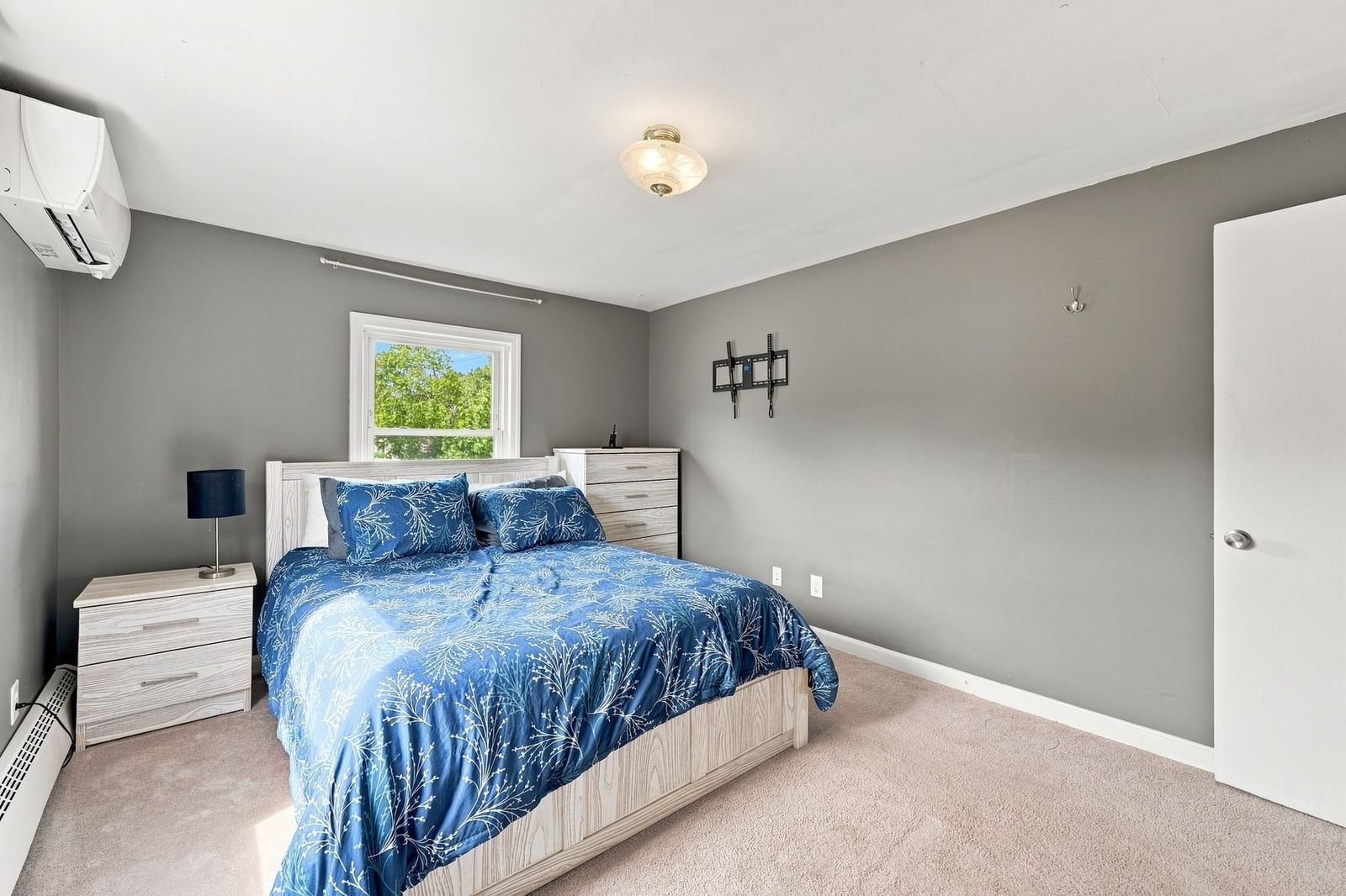 162 Clark St Worcester — Photo 12 of 32