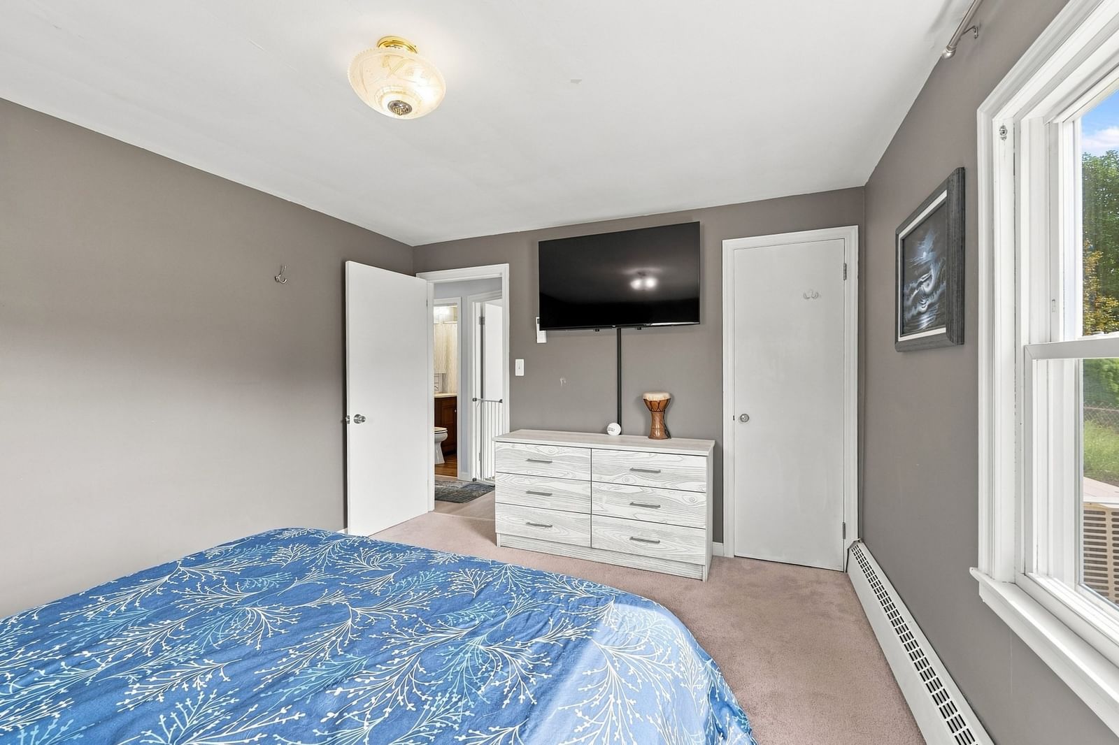 162 Clark St Worcester — Photo 13 of 32