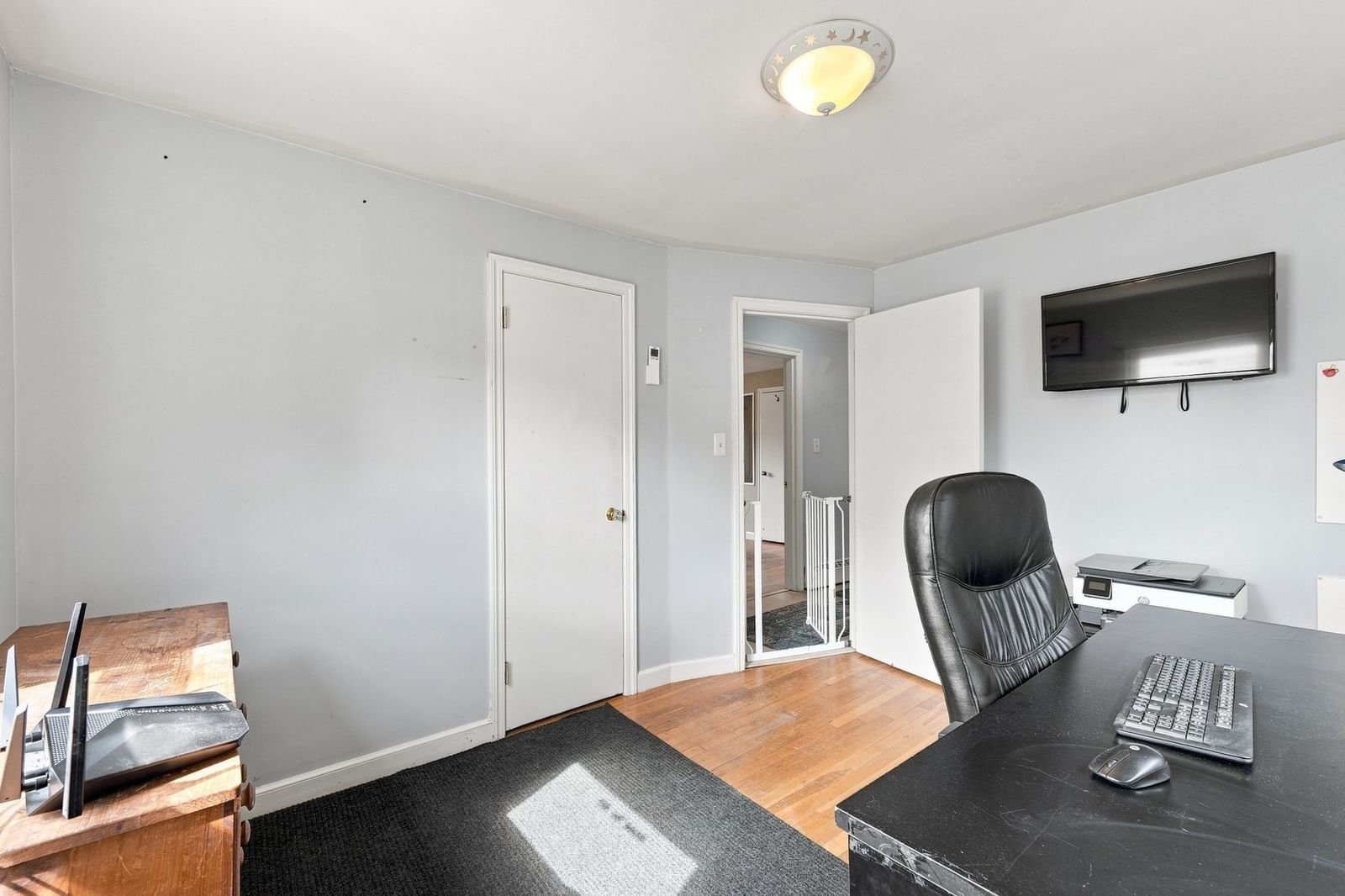 162 Clark St Worcester — Photo 17 of 32