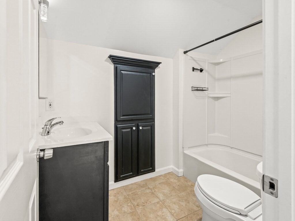 23 Snell St Sturbridge — Photo 29 of 40