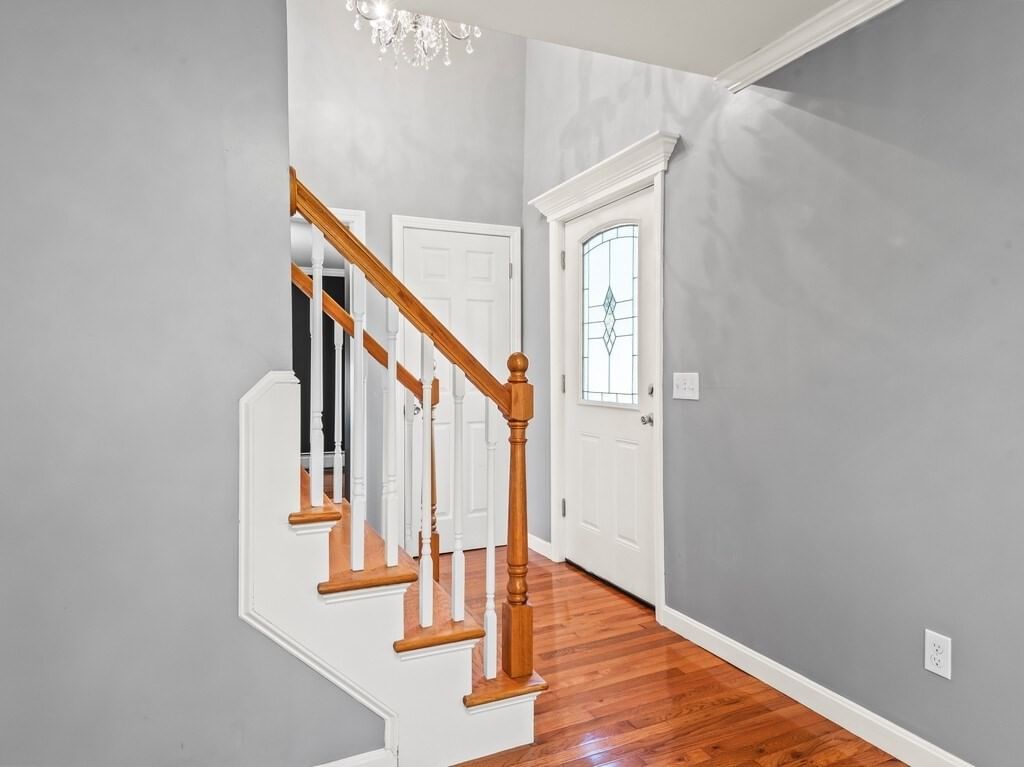 23 Snell St Sturbridge — Photo 4 of 40