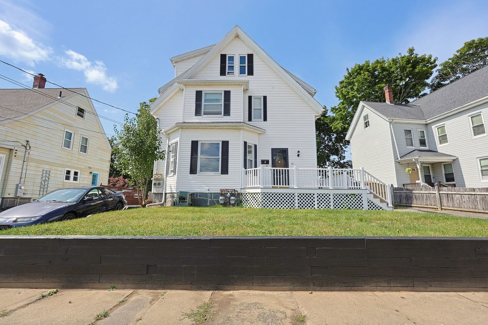 23 Fullerton Ave Whitman — Photo 2 of 42