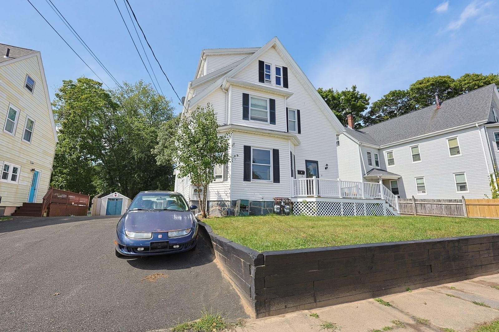 23 Fullerton Ave Whitman — Photo 3 of 42