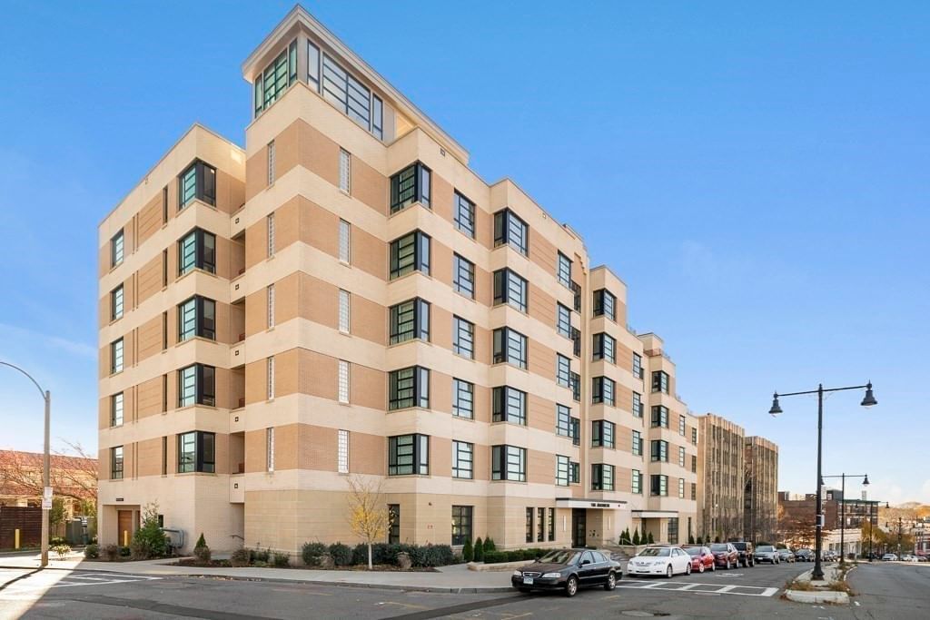 1650 Commonwealth Ave #606 Boston — Photo 19 of 20