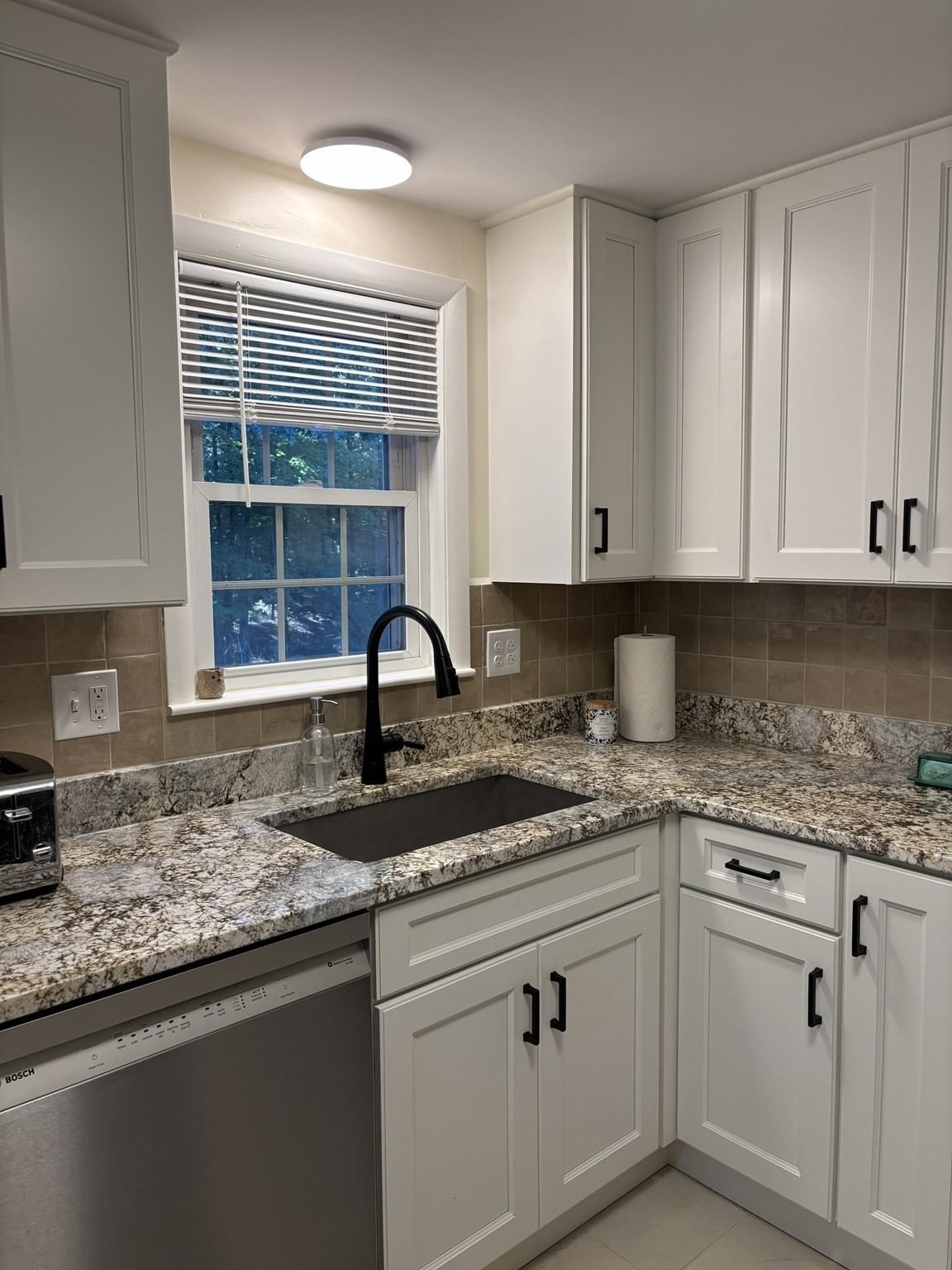12 Hampton Road Sharon — Photo 6 of 33