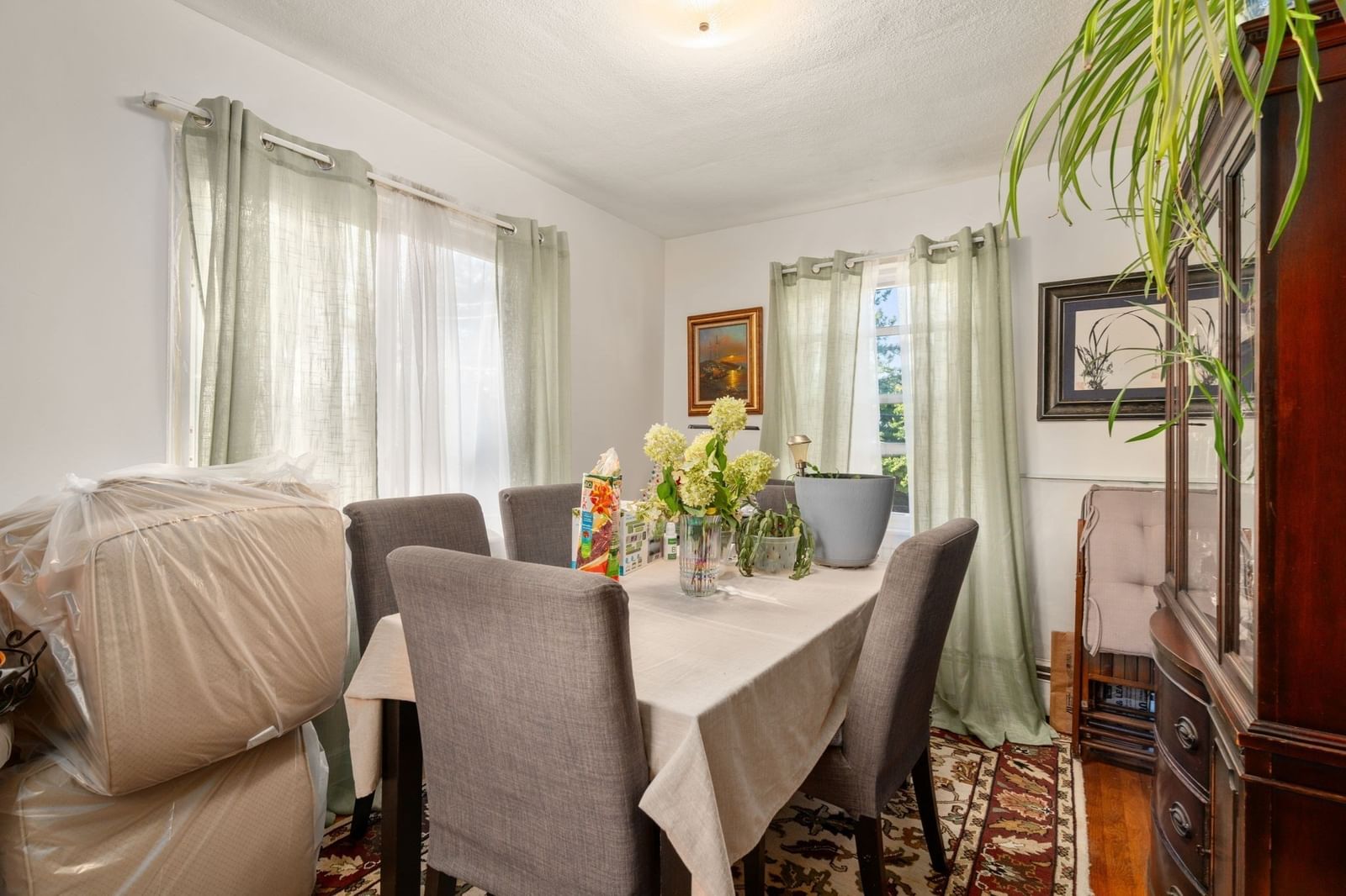 35 Farquhar Rd Newton — Photo 13 of 16