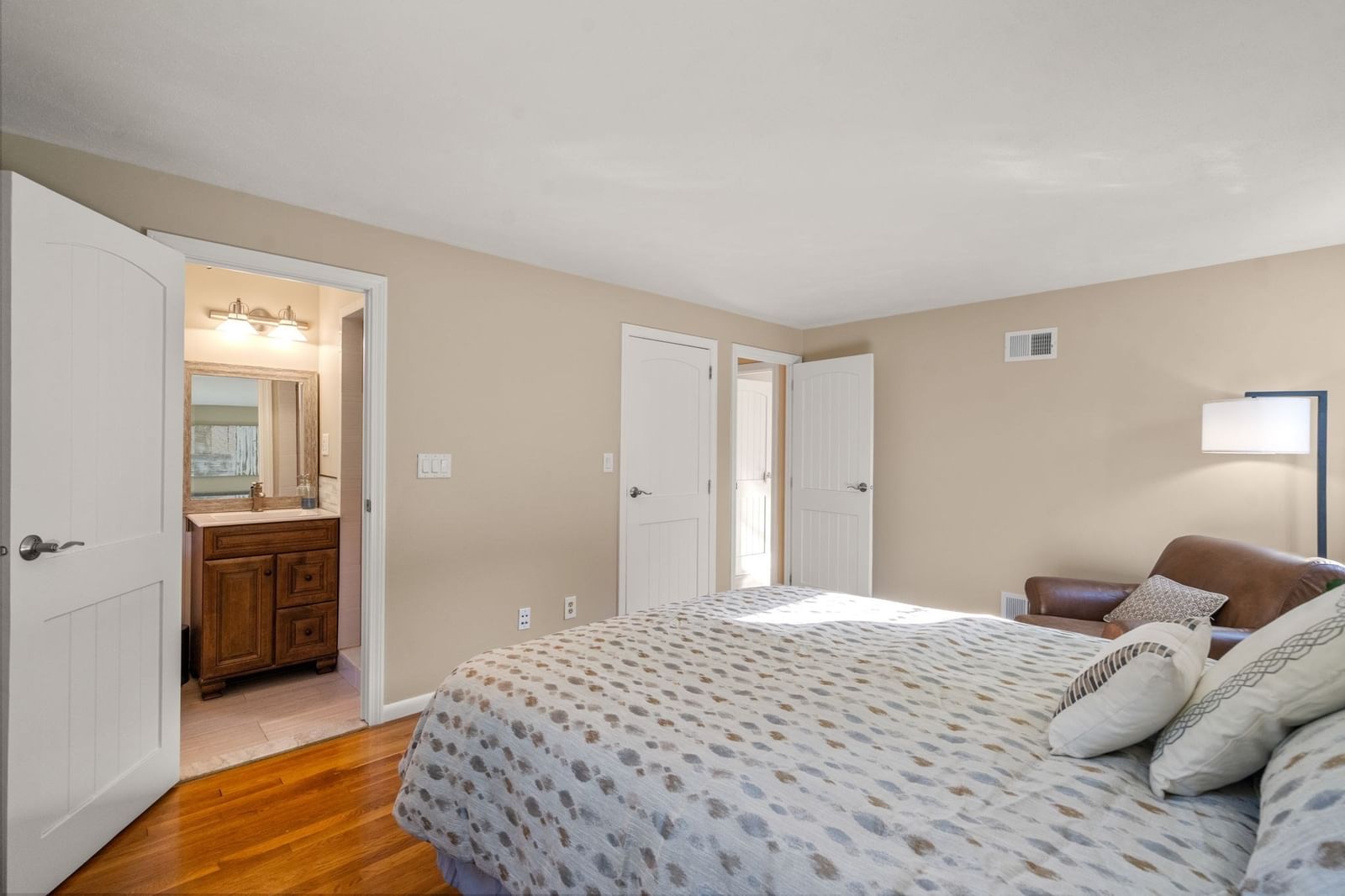 16 Bacon Rd Framingham — Photo 16 of 36