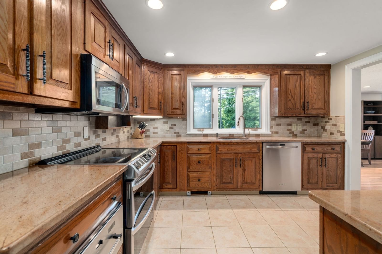 60 Plain Road Wayland — Photo 12 of 42