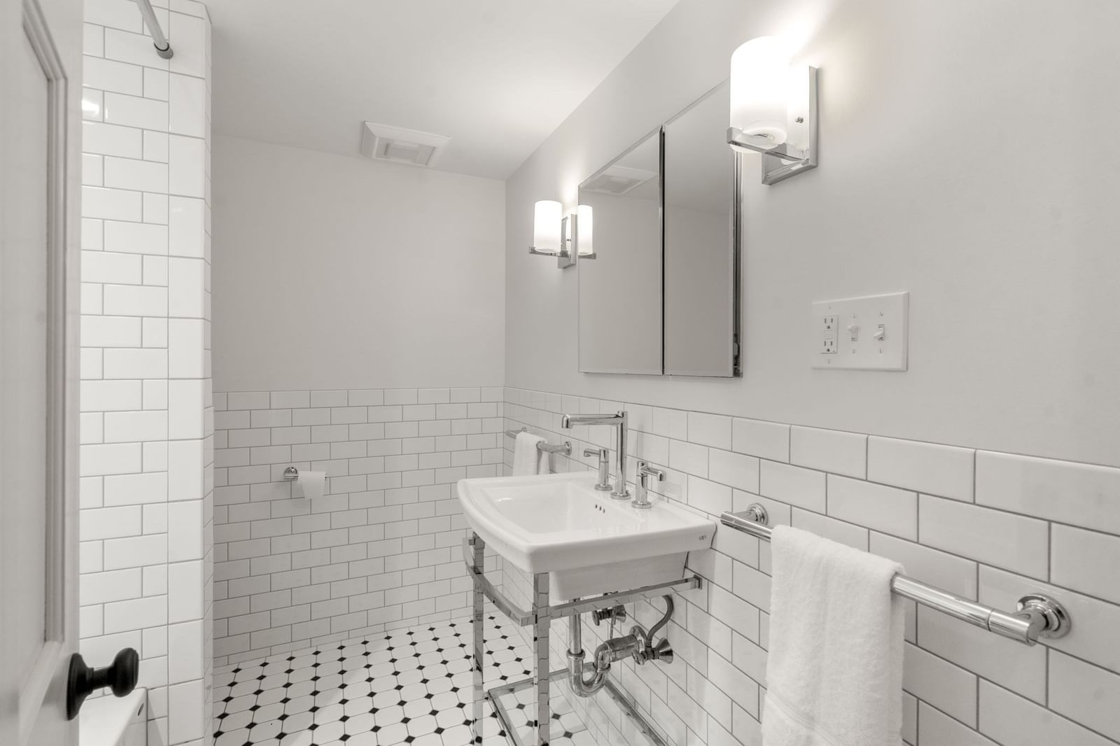 60 Plain Road Wayland — Photo 18 of 42