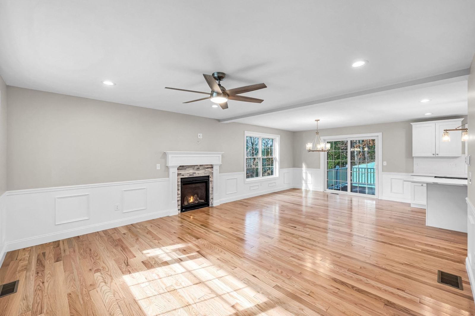 7 High Bluff Belchertown — Photo 6 of 42