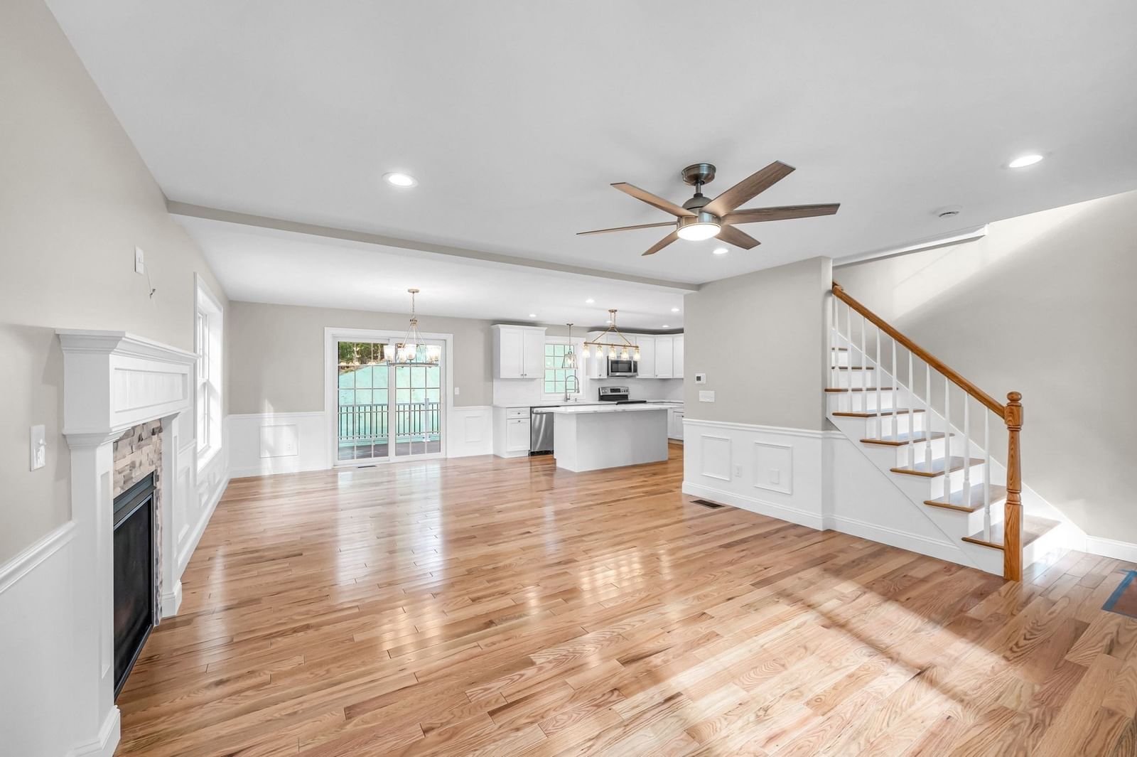 7 High Bluff Belchertown — Photo 9 of 42