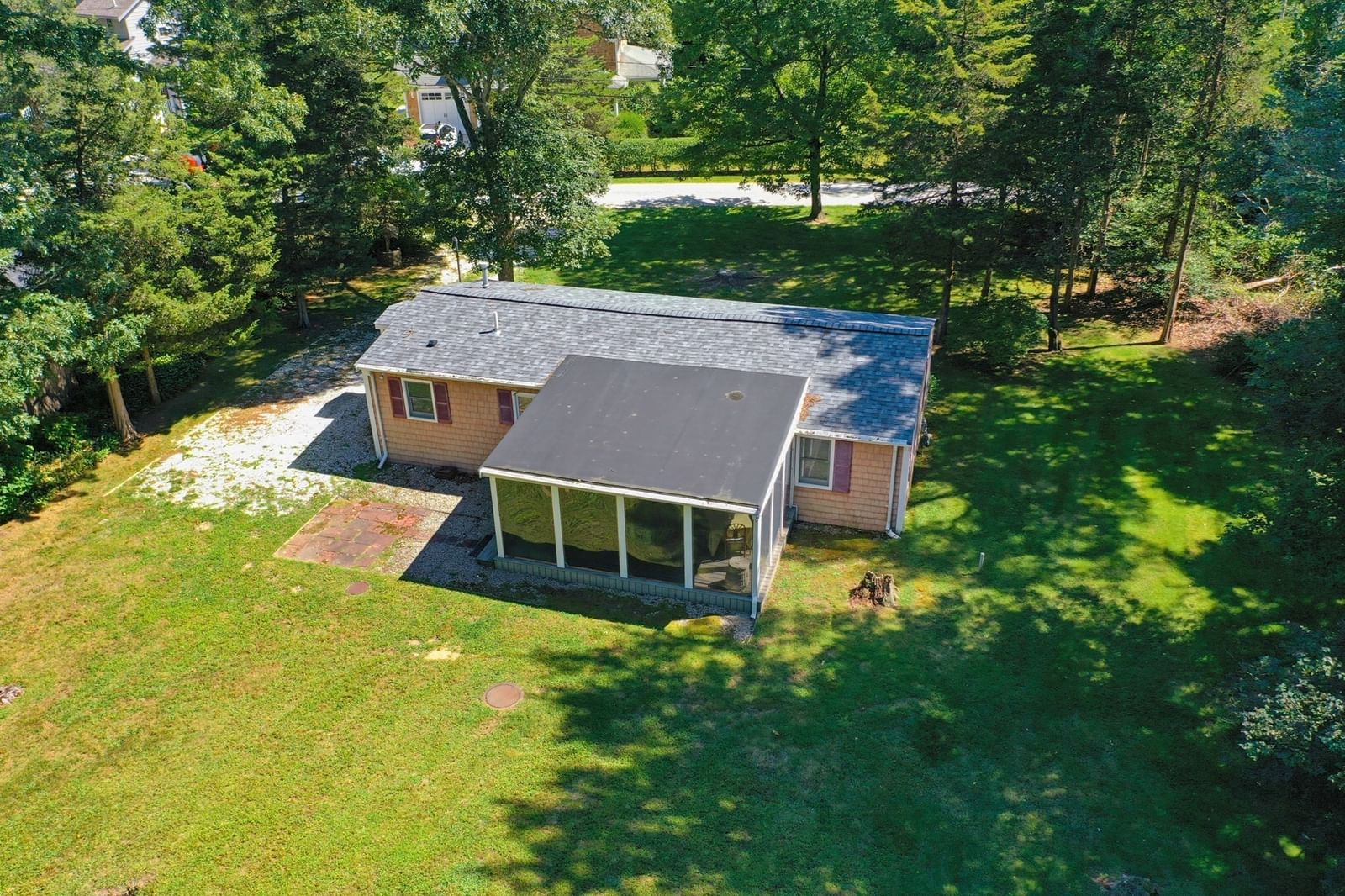 1634 Drift Rd #B Westport — Photo 2 of 42