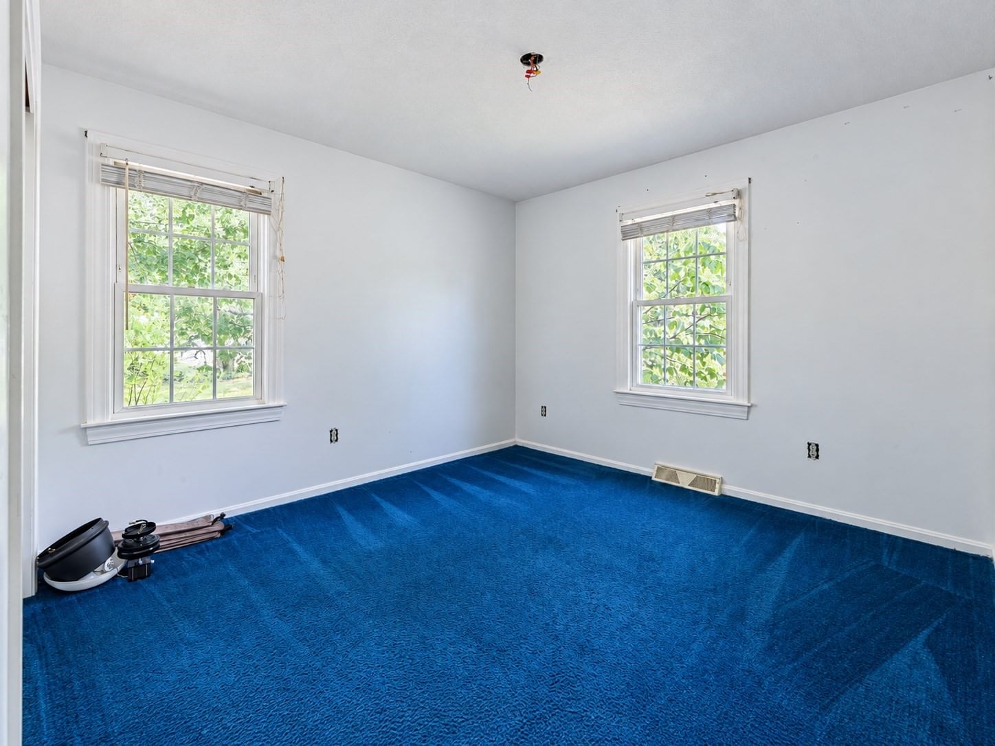 5 Glenwood Cir Attleboro — Photo 13 of 36