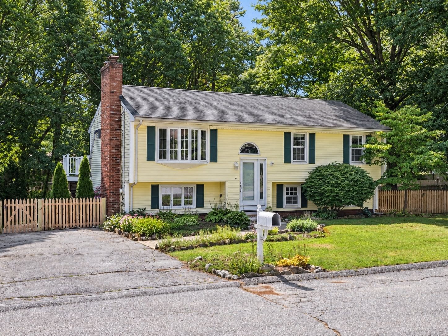5 Glenwood Cir Attleboro — Photo 34 of 36