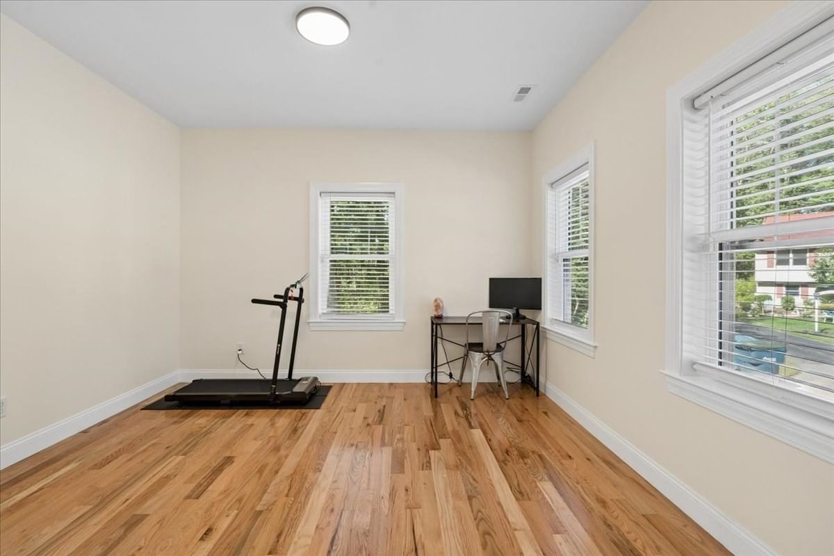 44 California Tewksbury — Photo 14 of 40