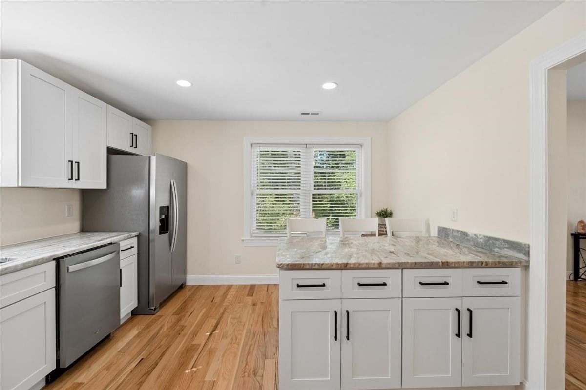 44 California Tewksbury — Photo 19 of 40