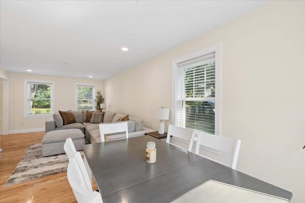 44 California Tewksbury — Photo 26 of 40