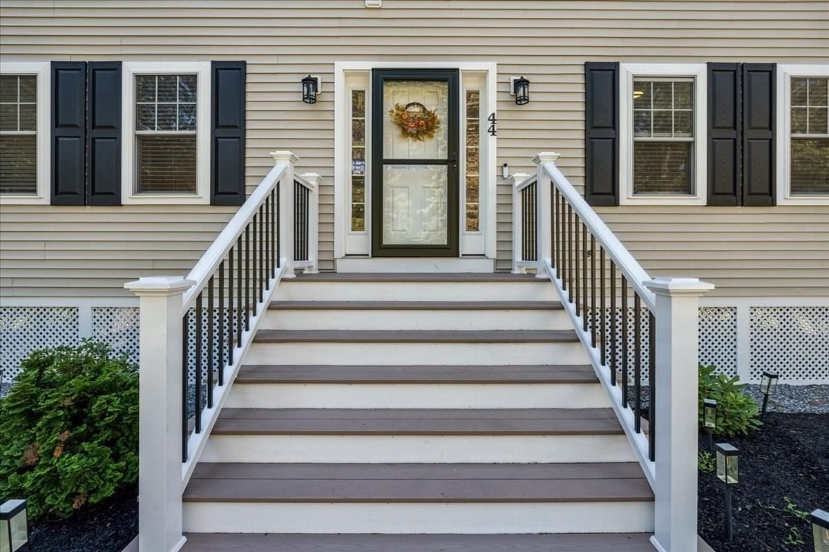 44 California Tewksbury — Photo 3 of 40