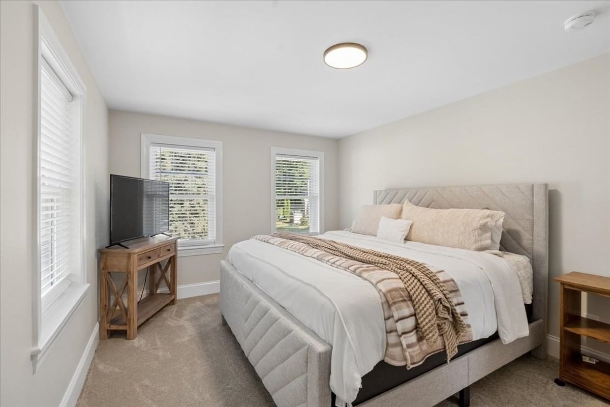 44 California Tewksbury — Photo 30 of 40