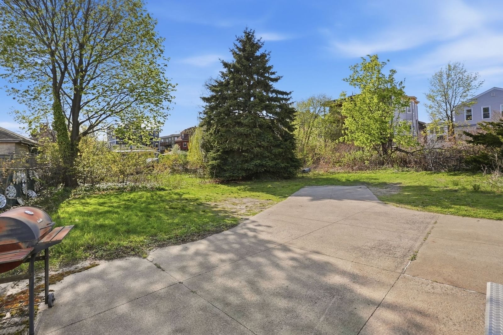 93 1/2 Winthrop Shore Drive Winthrop — Photo 5 of 6