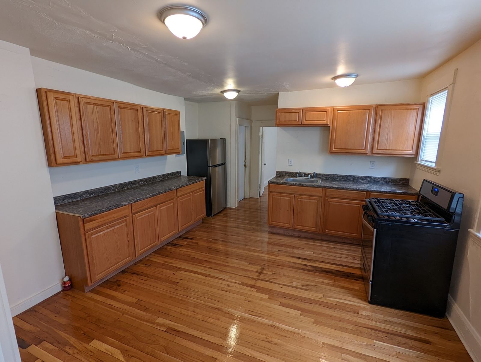 803-805 Hyde Park Ave Boston — Photo 2 of 33