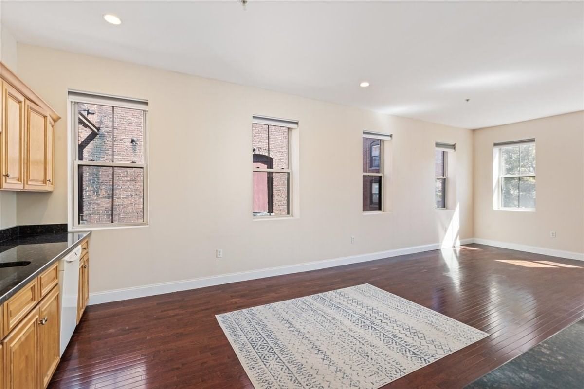 24 Washington St #301 Haverhill — Photo 4 of 30